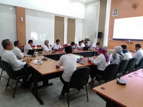 Dokumentasi-rapat-03